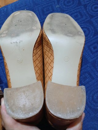 Zapatos de tacón beige/caramelo talla 41