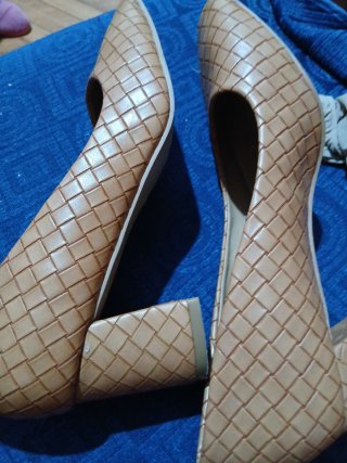 Zapatos de tacón beige/caramelo talla 41