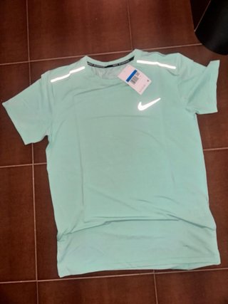 Conjunto Nike Running Verde Talla M