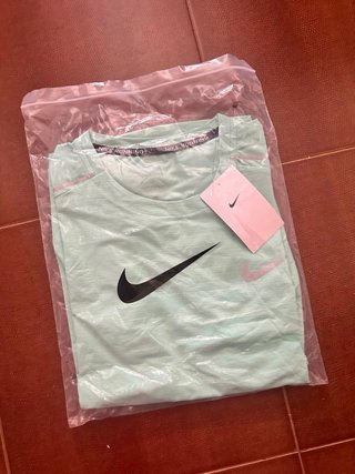 Conjunto Nike Running Verde Talla M