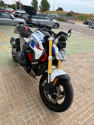 BMW R 1300 R PERFORMANCE