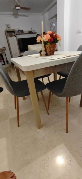 Mesa de comedor extensible de madera