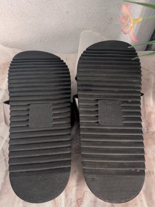 Sandalias Moleca Plata y Negro