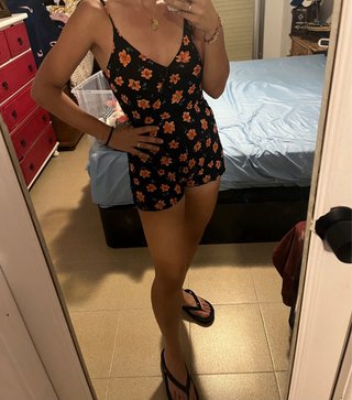 Mono corto floral mujer