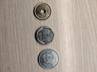 Lote de monedas en funda