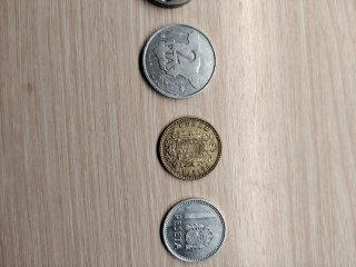 Lote de monedas en funda