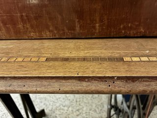 Máquina de coser Alfa antigua