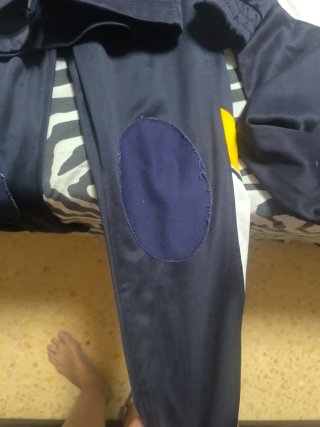 Uniformes de la salle son todos talla 8