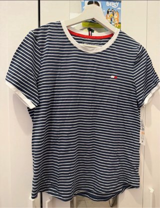 Camiseta Tommy Hilfiger Rayas Nuevo