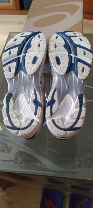 Zapatillas Asics talla 49