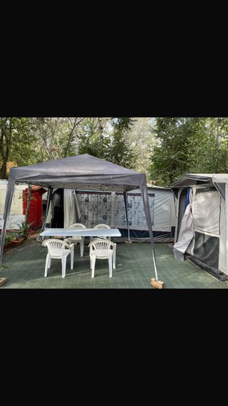 Caravana fija con avance en camping Medina Sidonia