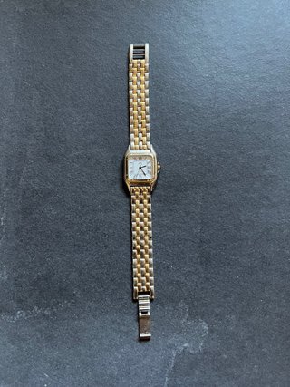 Reloj vintage bicolor Quartz japonés