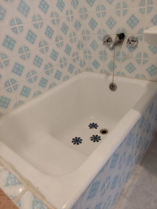 Bañera blanca acrílica