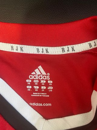 Camiseta Beşiktaş Adidas Roja Talla XS