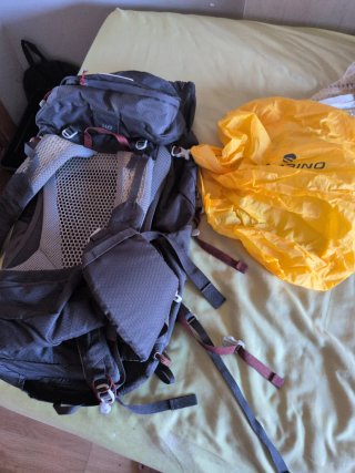 Mochila montaña 28L Ferrino Finisterre espalda air