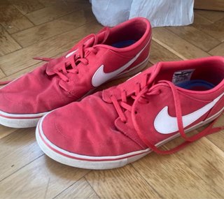 Zapatillas Nike Rojas y Blancas