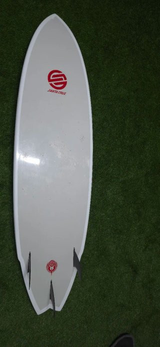 Tabla surf Santa Cruz 6'4 como nueva