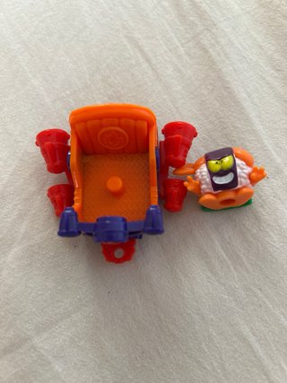 Lote 5 Superthings con coches, precio en la desc.
