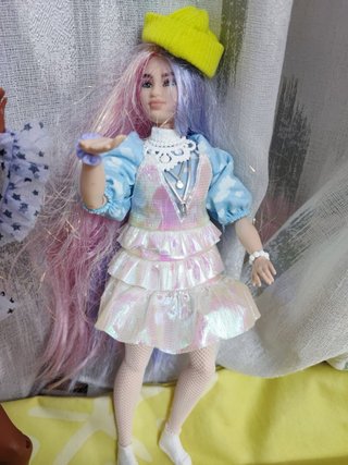 Bambola Barbie extra articolata