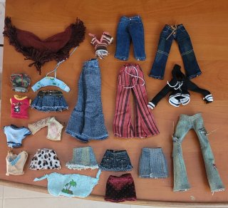 Lote 4 Muñecas Bratz