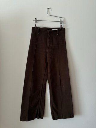 Pantalones marrones nuevos