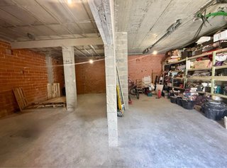 Alquiler garage box local en hendaya 92 m2