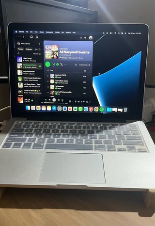 Apple MacBook Plata