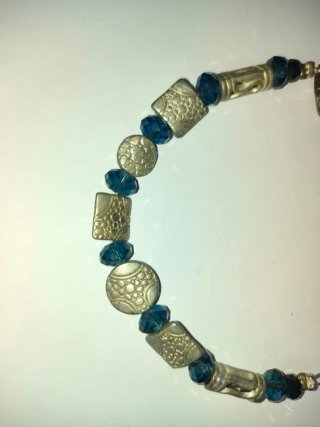 Pulsera artesanal única azul y plata