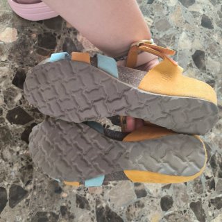 Sandalias Yokono Piel Azul y naranja