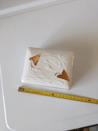Caja de porcelana sevillana Vintage
