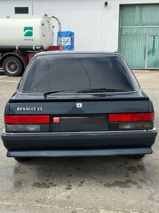 Renault 25 1990