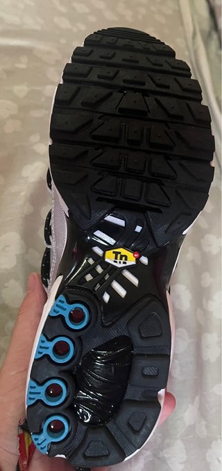 Zapatillas nike talla 39 +REGALO CAMISA DE ESPAÑA