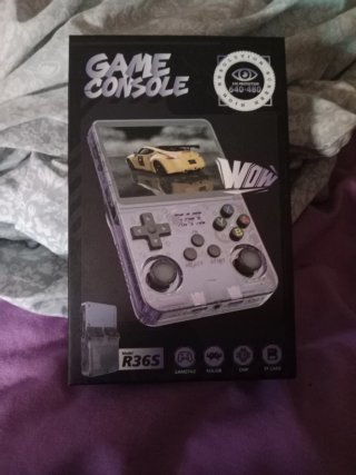 Consola Portátil R36S Game Boy HD