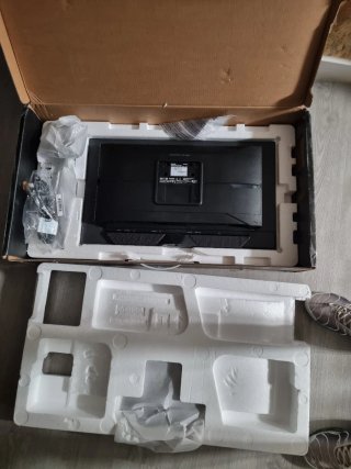 Monitor Gigabyte Negro/Plateado 27 pulgadas