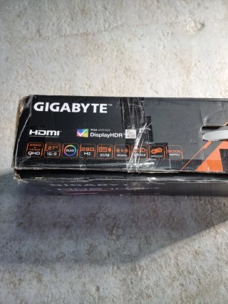 Monitor Gigabyte Negro/Plateado 27 pulgadas