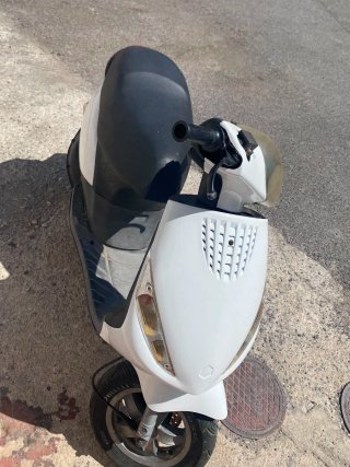 Piaggio Zip SP Blanca y Negra de Aire