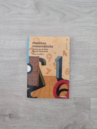 Una mano en la piedra. Malditas matemáticas.