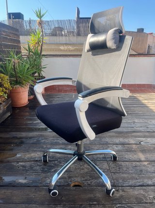 Silla ergonómica de estudio con ruedas