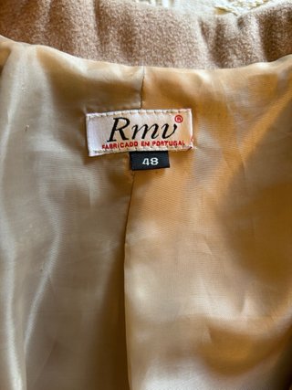 Abrigo marrón RMV con botones