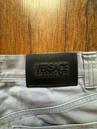 Pantalones cortos VERSACE azul-violeta