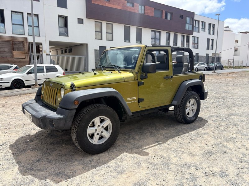 Jeep Wrangler 2010 - foto 1