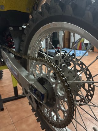 Suzuki RM125