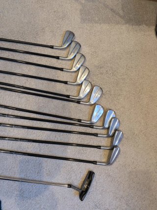 Palos de Golf Titlest T250
