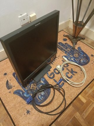 Monitor Lenovo Negro