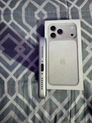 iPhone 17 Pro Max Plata