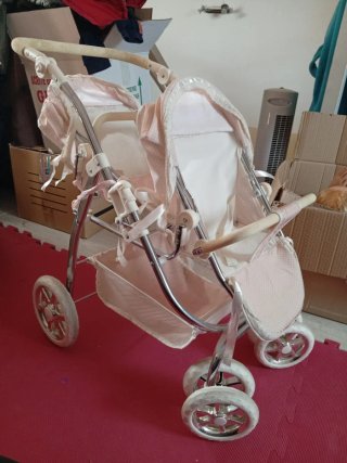Regalo carrito gemelar de juguete
