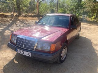 Mercedes-Benz Clase E 1987