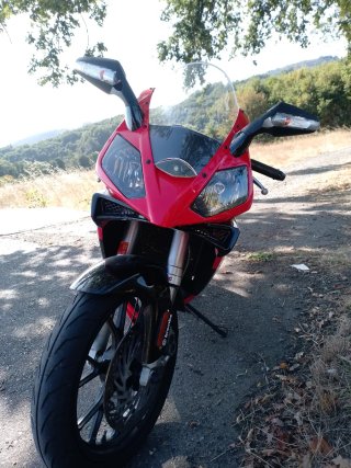 Derbi GPR 125 2T Roja y Negra