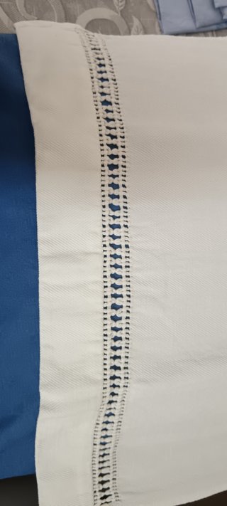 Asciugamano in Tela con Bordi all'Uncinetto