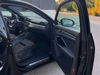 AUDI q3 sportback